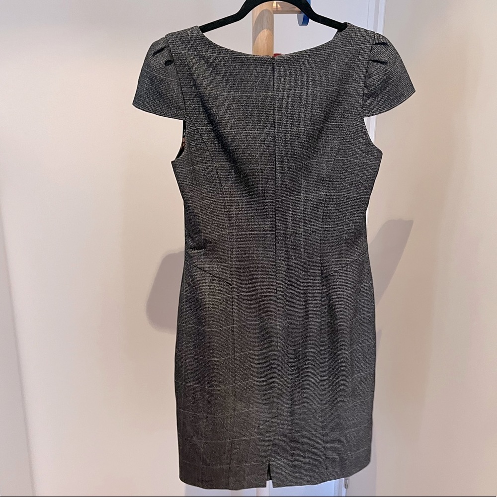 Review Dress / Size 10 - Picture 10 of 14